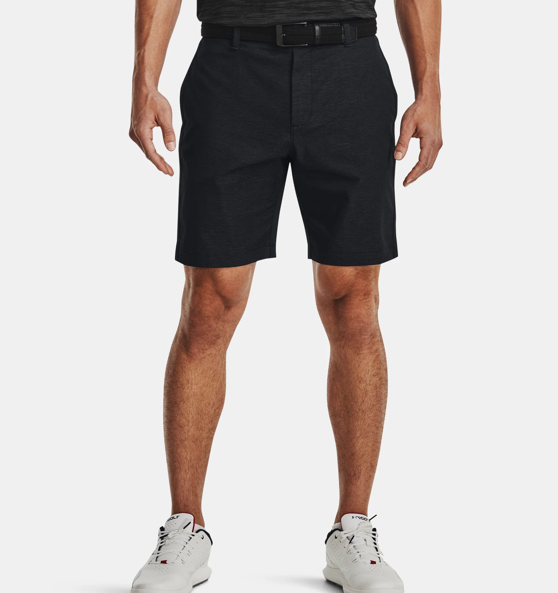 UA | 1370084-001 | Iso-Chill Airvent Short | Black / Halo Grey